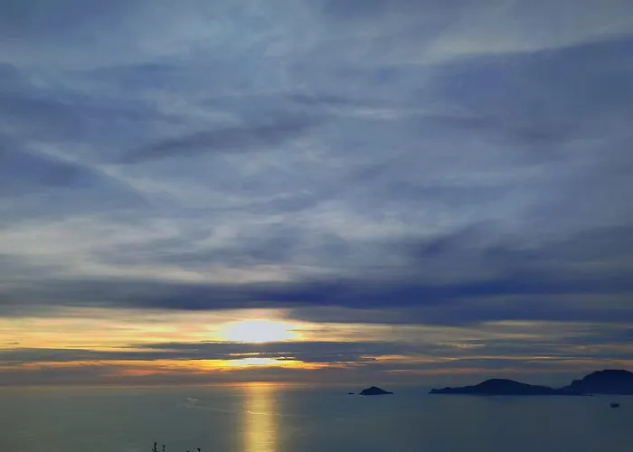 Sunsearelaxsanterenzo, Lägenhet Lerici